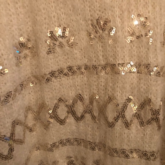 Lauren Conrad holiday cream fuzzy sweater - Picture 2 of 3